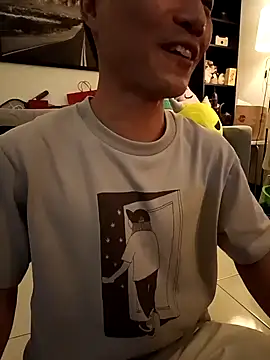 Snapshot of chiata410 chatting on 10/10/25, 12:48 chiata410 online show from 10/10/25, 12:48