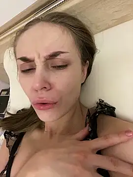 Burning girlss online show from 12/17/24, 10:22