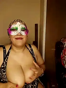 Snapshot of Osha10 chatting on 12/04/24, 01:09 Osha10 online show from 12/04/24, 01:09