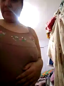 Snapshot of Osha10 chatting on 12/13/24, 08:26 Osha10 online show from 12/13/24, 08:26