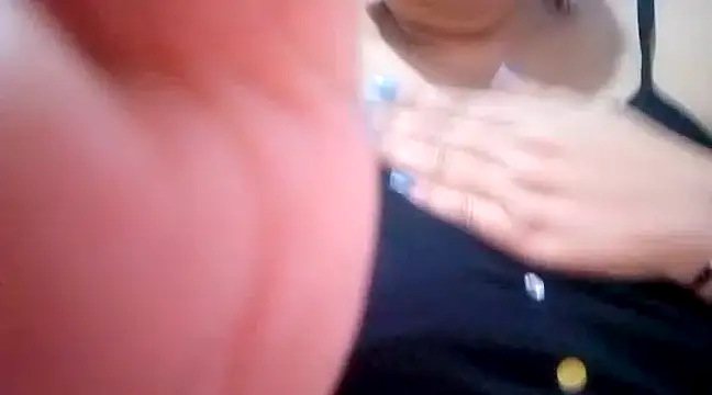 Snapshot of Osha10 chatting on 12/22/24, 08:58 Osha10 online show from 12/22/24, 08:58