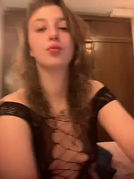 lolippp666 online show from 02/12/25, 11:30