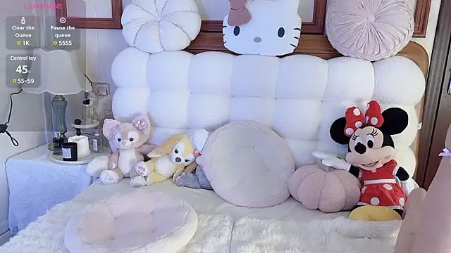 Unique-yiyi online show from 12/26/24, 08:00