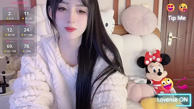 Unique-yiyi online show from 01/14/25, 02:00