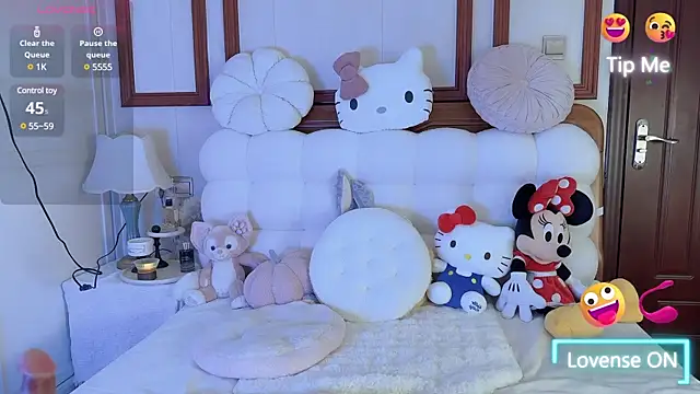 Unique-yiyi online show from 01/19/25, 09:23