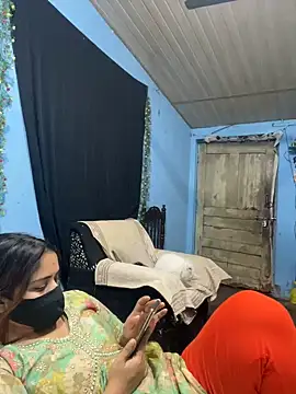 Snapshot of Black_Glow chatting on 01/24/25, 03:13 Black Glow online show from 01/24/25, 03:13