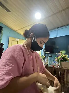 Snapshot of Black_Glow chatting on 03/16/25, 06:42 Black Glow online show from 03/16/25, 06:42