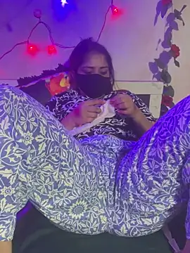 Snapshot of Black_Glow chatting on 09/14/25, 05:45 Black Glow online show from 09/14/25, 05:45