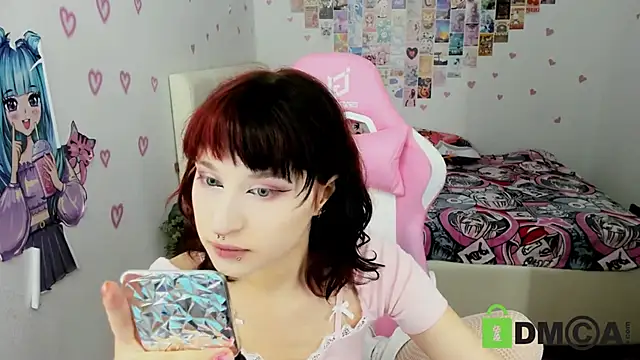 Snapshot of ElizaNik_ chatting on 12/05/24, 10:12 ElizaNik online show from 12/05/24, 10:12