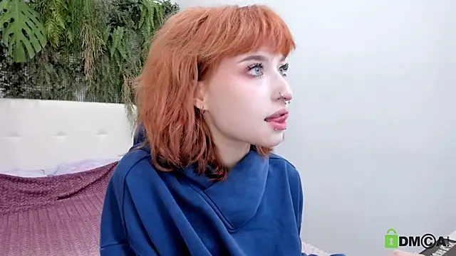 Snapshot of ElizaNik_ chatting on 10/02/25, 08:49 ElizaNik online show from 10/02/25, 08:49