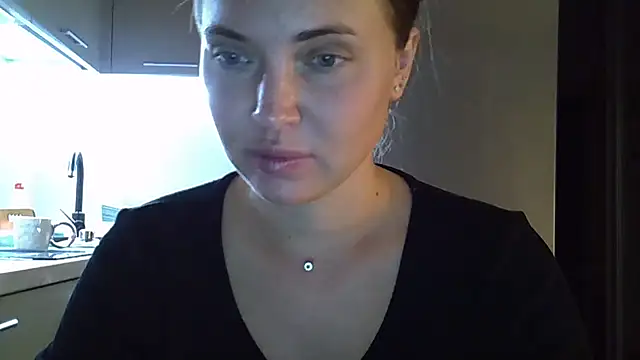 Snapshot of Lucky_Anna chatting on 09/12/25, 04:07 Lucky Anna online show from 09/12/25, 04:07