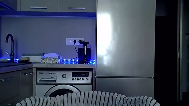 Lucky Anna online show from 04/17/26, 07:55