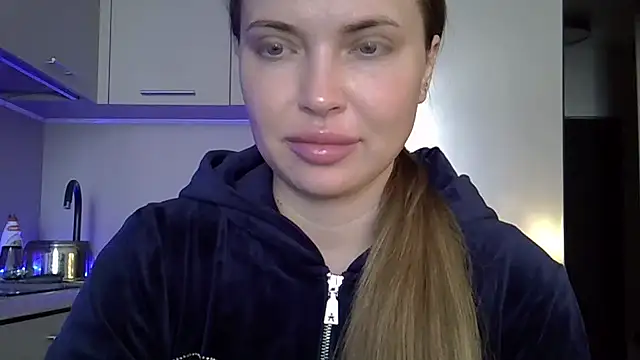 Lucky Anna online show from 04/26/26, 06:55