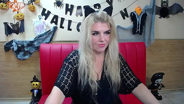 Snapshot of Julya_Barbi chatting on 10/21/25, 05:13 Julya Barbi online show from 10/21/25, 05:13
