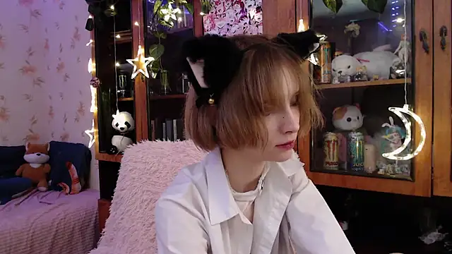 cloudgirrl online show from 02/27/25, 01:05