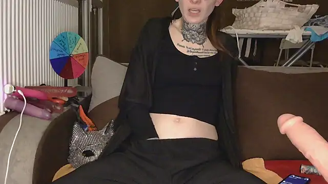 liloucamchaudee online show from 02/17/26, 08:15