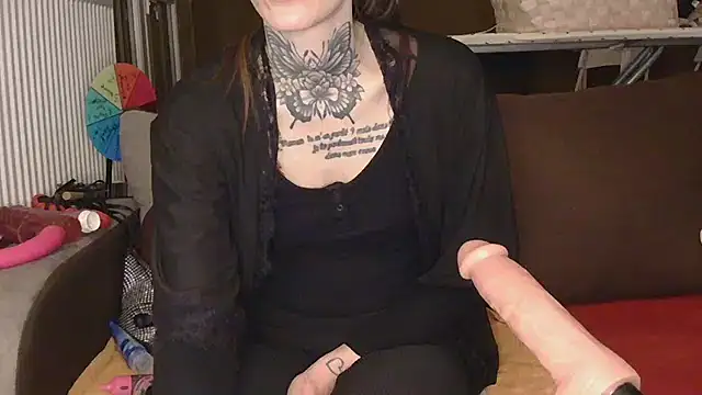 liloucamchaudee online show from 02/18/26, 08:27