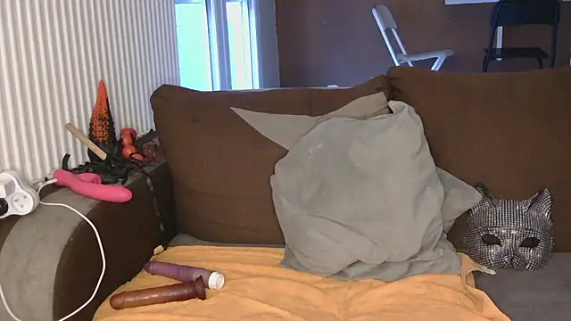 liloucamchaudee online show from 04/22/26, 06:42