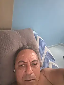 Snapshot of abdelhak33 chatting on 03/22/26, 06:33 abdelhak33 online show from 03/22/26, 06:33