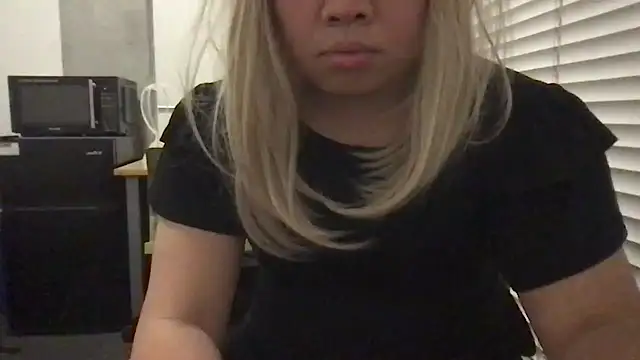 Snapshot of Jessica-Aine chatting on 12/03/24, 02:03 Jessica-Aine online show from 12/03/24, 02:03