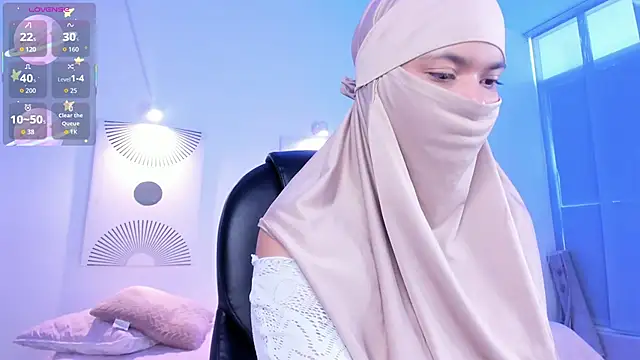 saray halam online show from 11/22/25, 12:59