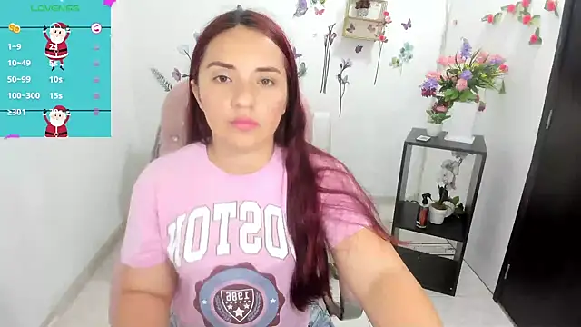 Snapshot of nicoll_crazzy chatting on 12/16/25, 02:33 nicoll crazzy online show from 12/16/25, 02:33