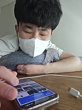 wlalsdldb112 online show from 03/17/25, 04:40