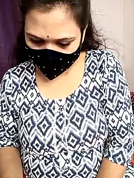 Snapshot of Sneha_gril chatting on 03/17/25, 01:39 Sneha gril online show from 03/17/25, 01:39