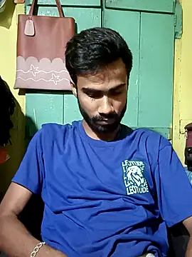 Snapshot of Skinny_Bigass_23 chatting on 12/17/24, 05:26 Skinny Bigass 23 online show from 12/17/24, 05:26