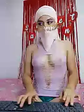 Aaliyah Salma online show from 02/19/25, 11:04