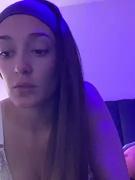 Snapshot of BadgirlLuna chatting on 01/09/25, 12:46 BadgirlLuna online show from 01/09/25, 12:46