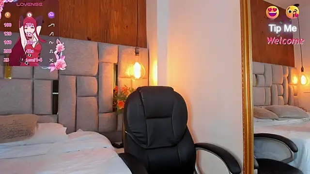 Saori newman online show from 02/11/25, 11:54