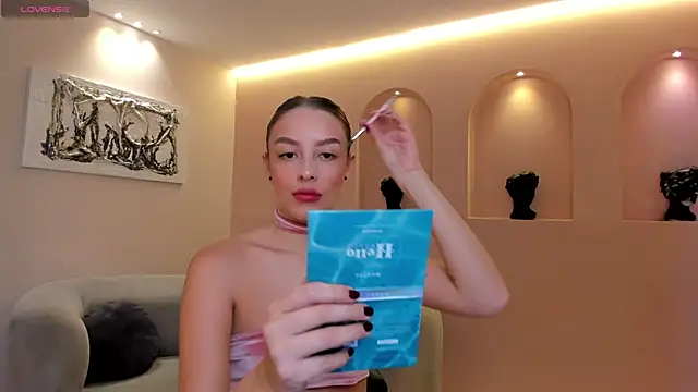 KaiaFerreira online show from 11/03/25, 12:39