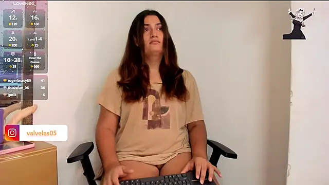 Valery Maravilla  online show from 12/08/24, 10:47