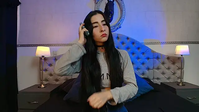 RomeroMoon online show from 04/22/26, 01:01