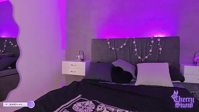 Snapshot of _cherrysnow chatting on 10/07/25, 05:37 cherrysnow online show from 10/07/25, 05:37