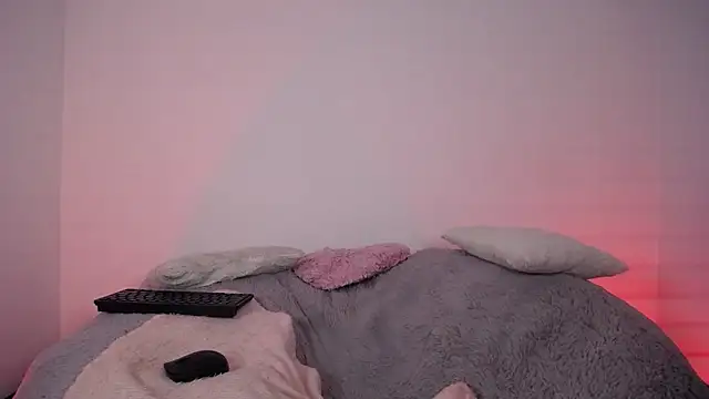 PrincessEmily 69 online show from 01/05/26, 08:56