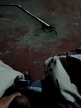 Snapshot of dvaughn3117 chatting on 12/11/24, 06:36 dvaughn3117 online show from 12/11/24, 06:36