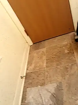 dvaughn3117 online show from 12/27/24, 05:48