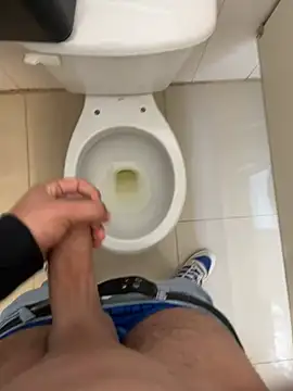 Snapshot of mylovetr1 chatting on 02/04/25, 08:49 mylovetr1 online show from 02/04/25, 08:49