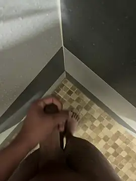 Snapshot of mylovetr1 chatting on 02/11/25, 05:58 mylovetr1 online show from 02/11/25, 05:58