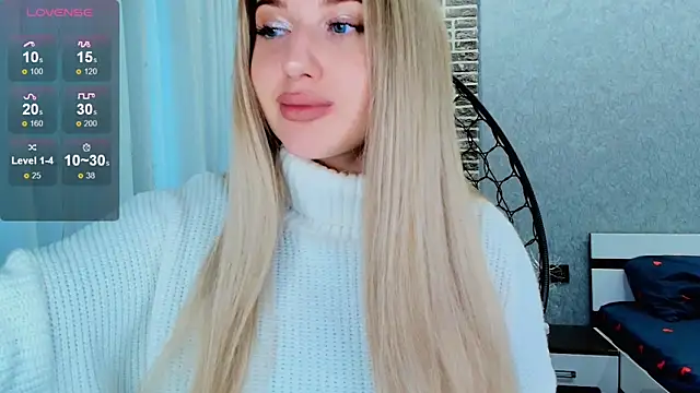 Evacadooo online show from 10/26/25, 03:56