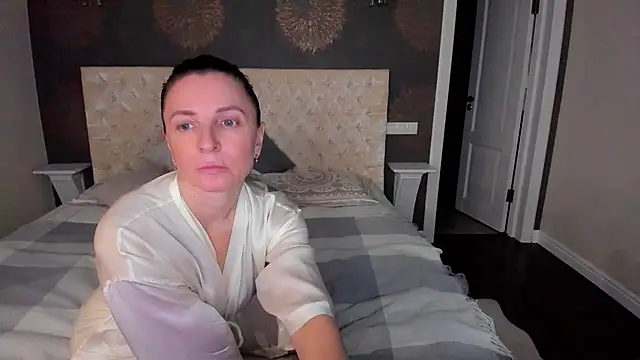 AllisonWilliams online show from 12/16/24, 06:05