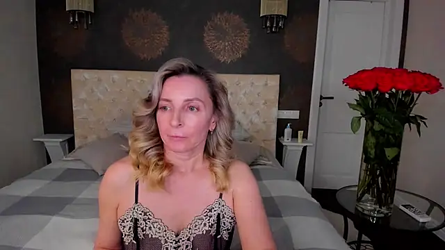 AllisonWilliams online show from 09/15/25, 05:24