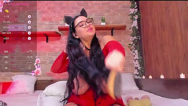 Snapshot of Lizzyvixxx chatting on 11/10/25, 06:23 Lizzyvixxx online show from 11/10/25, 06:23