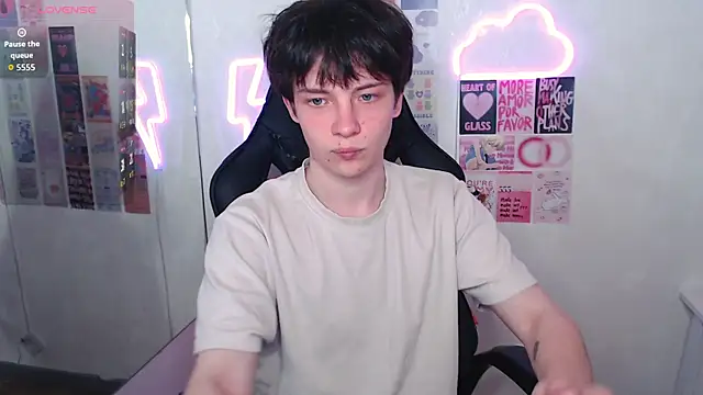 iwillfall online show from 04/24/26, 02:14