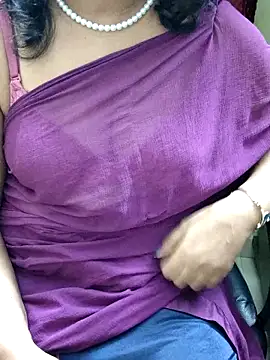 Snapshot of indian_anu_mallu chatting on 03/18/25, 04:37 indian anu mallu online show from 03/18/25, 04:37