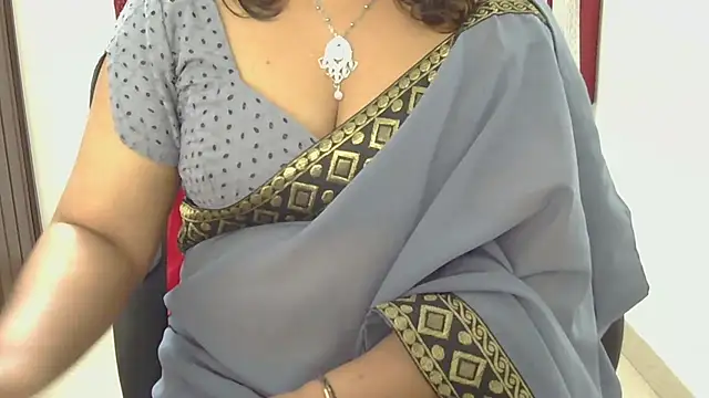 Snapshot of indian_anu_mallu chatting on 09/19/25, 07:10 indian anu mallu online show from 09/19/25, 07:10