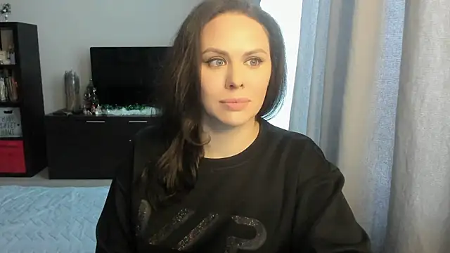 MollyCheiz online show from 01/15/26, 10:42