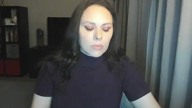 MollyCheiz online show from 04/11/26, 06:01